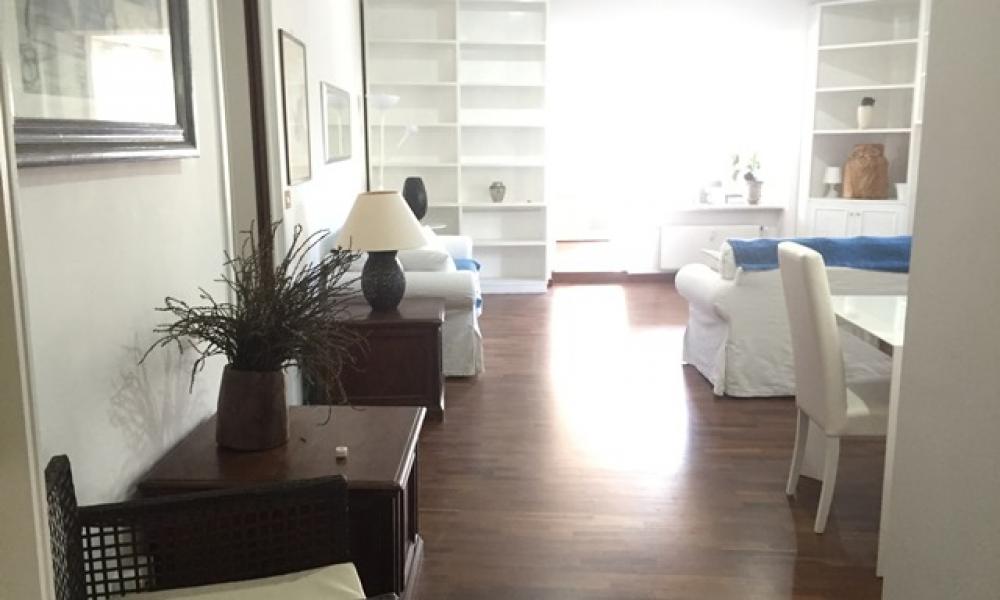 img in gallery
