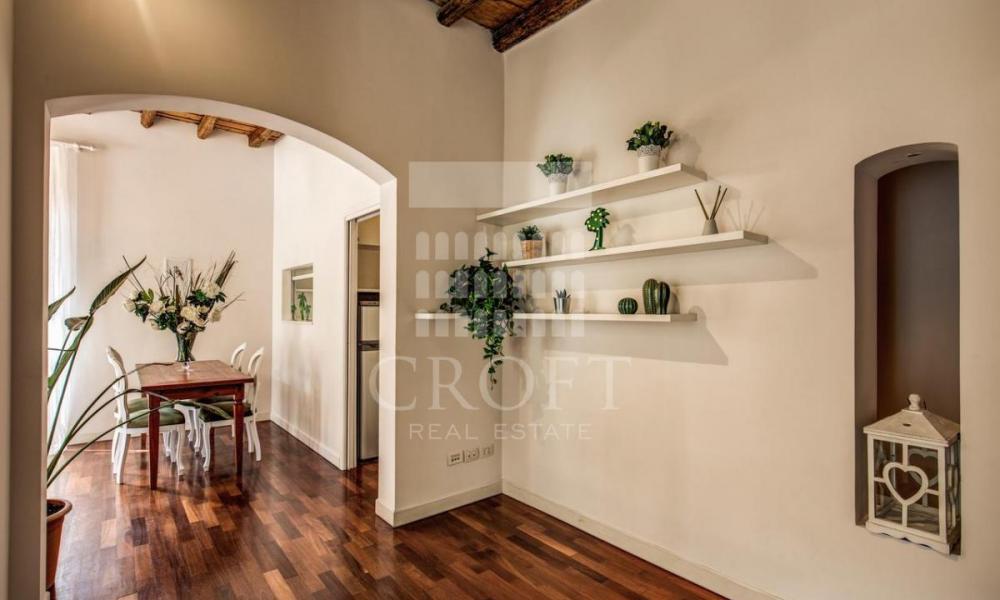 img in gallery