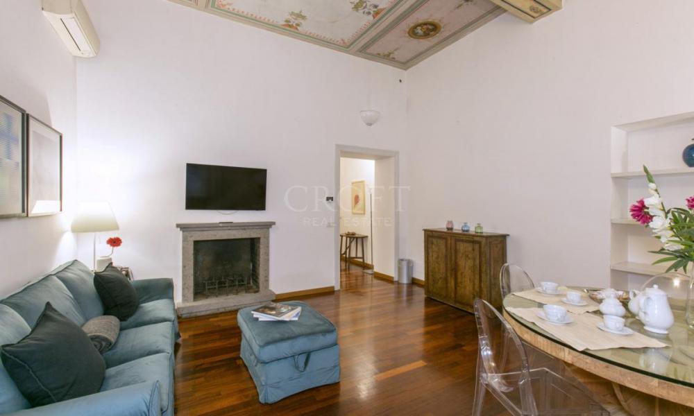 img in gallery