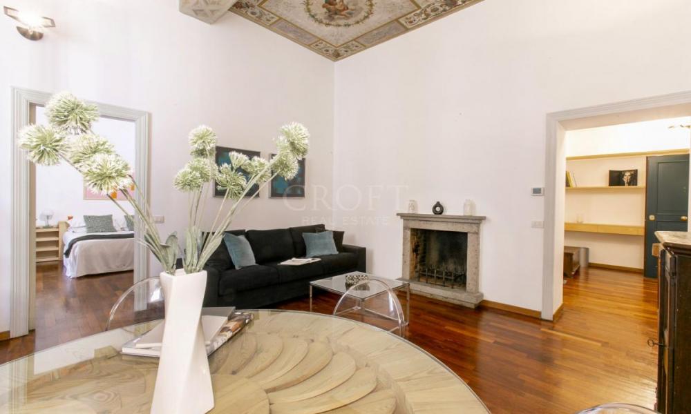 img in gallery