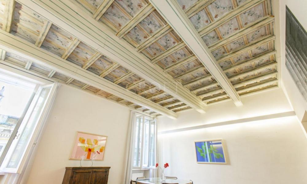 img in gallery