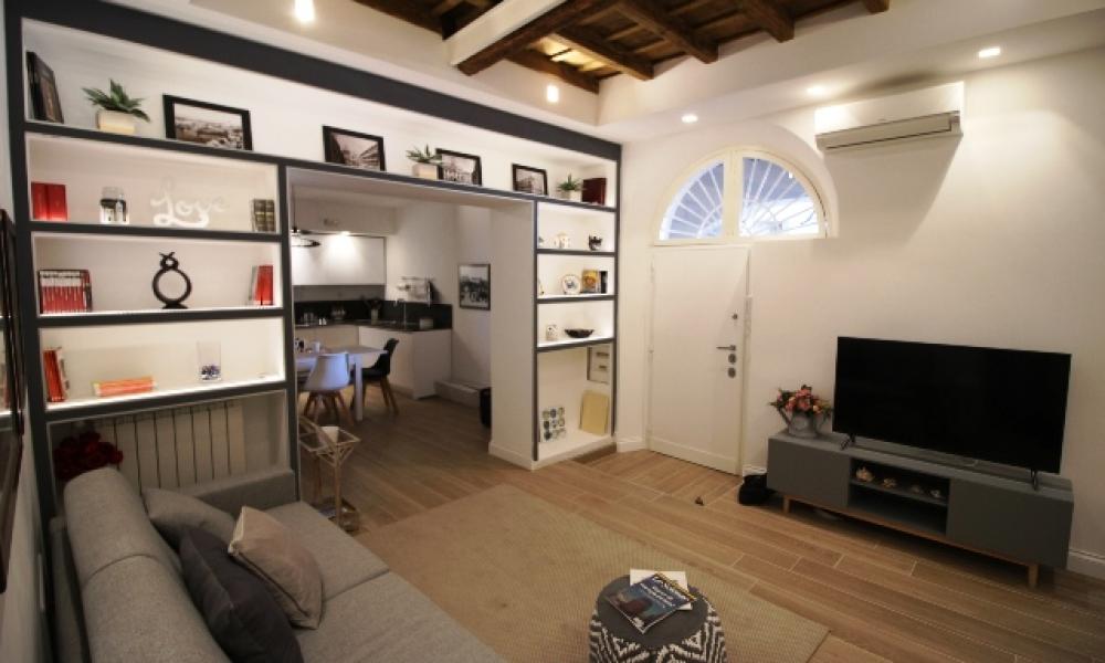 img in gallery
