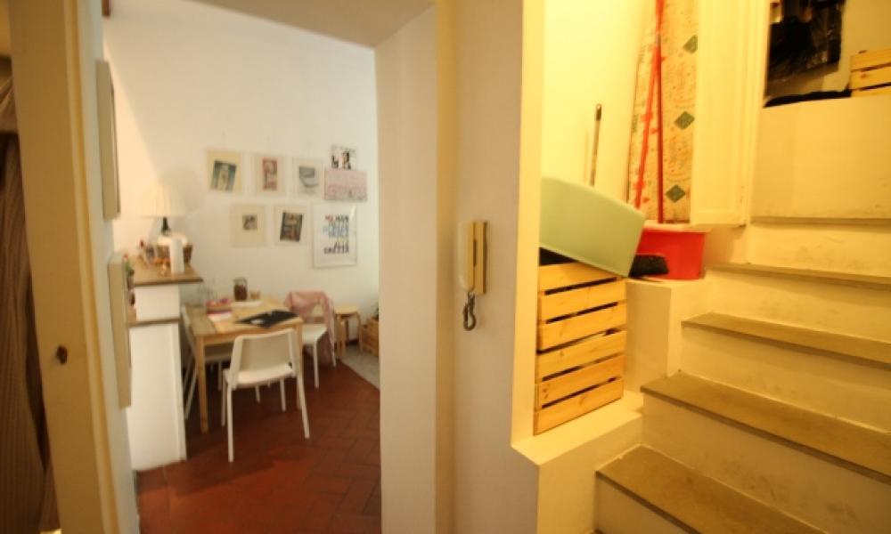 img in gallery