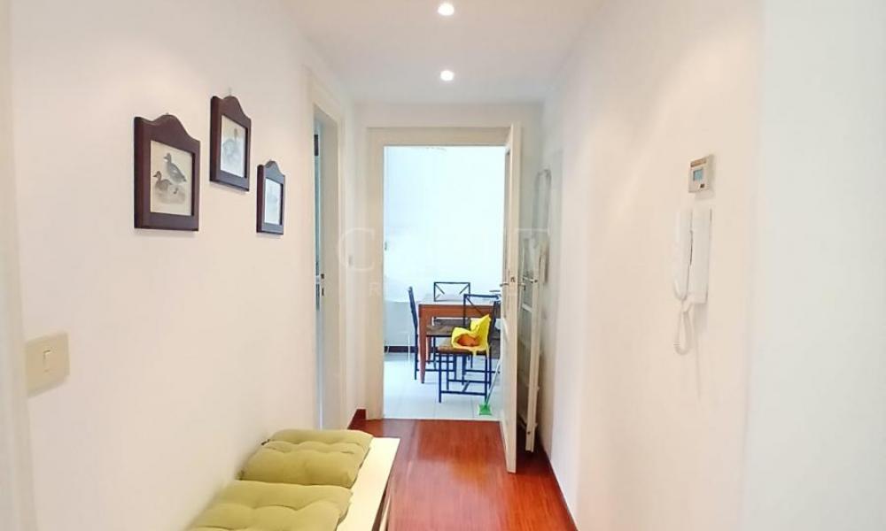 img in gallery