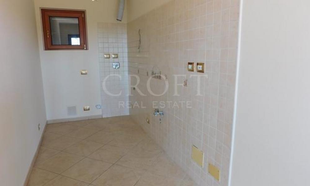 img in gallery