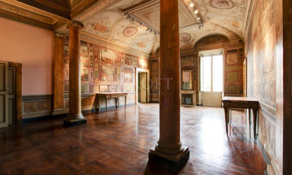 img in gallery