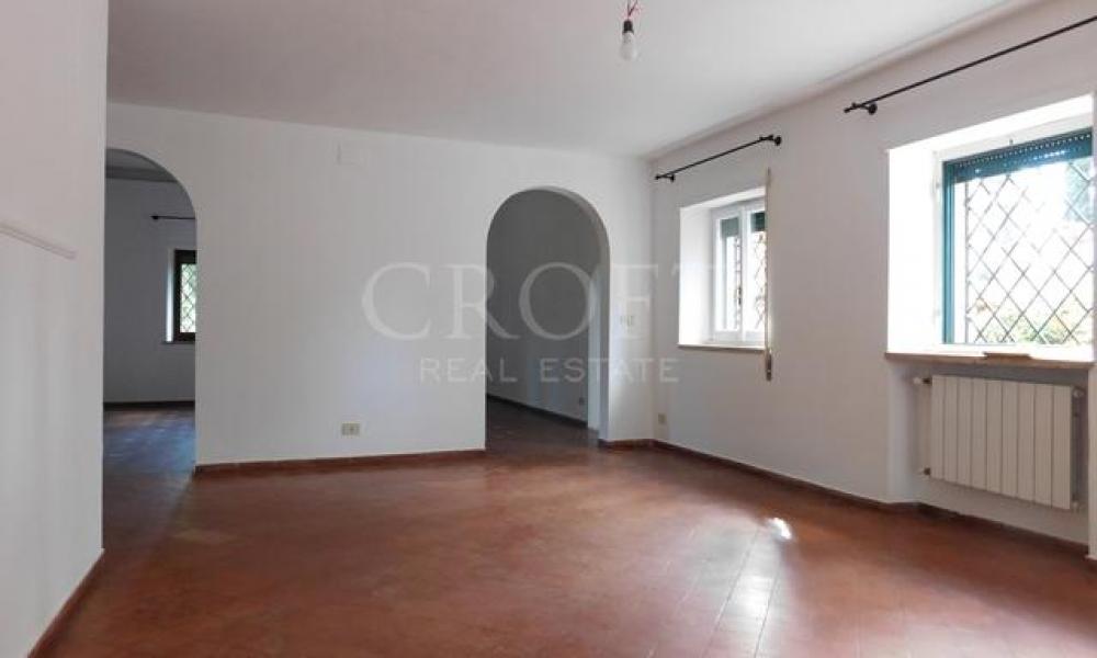 img in gallery